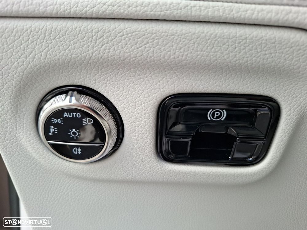 Mercedes-Benz EQE SUV 350+ - 20