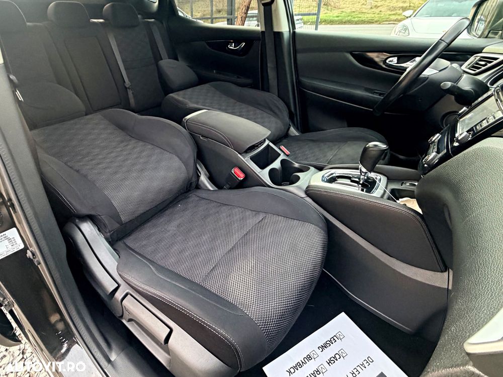 Nissan Qashqai 1.6 DCI Xtronic TEKNA - 17