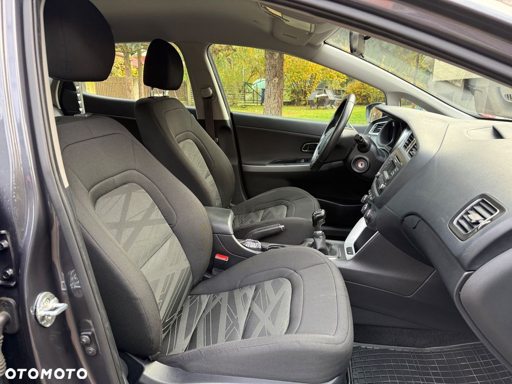 Kia Ceed 1.4 CVVT Spirit - 18