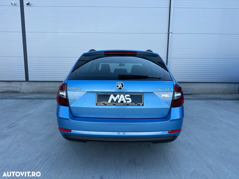 Skoda Octavia 2.0 TDI DSG Style - 39