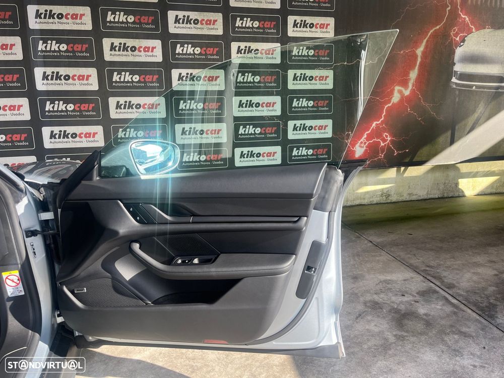 Porsche Taycan Standard - 57