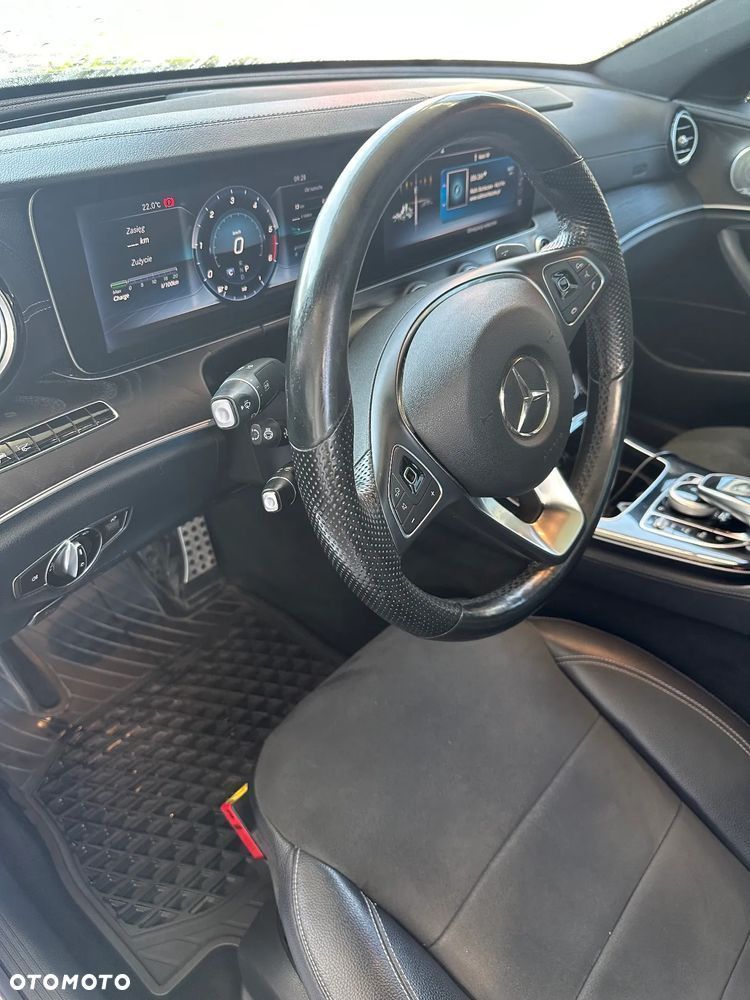 Mercedes-Benz Klasa E - 17