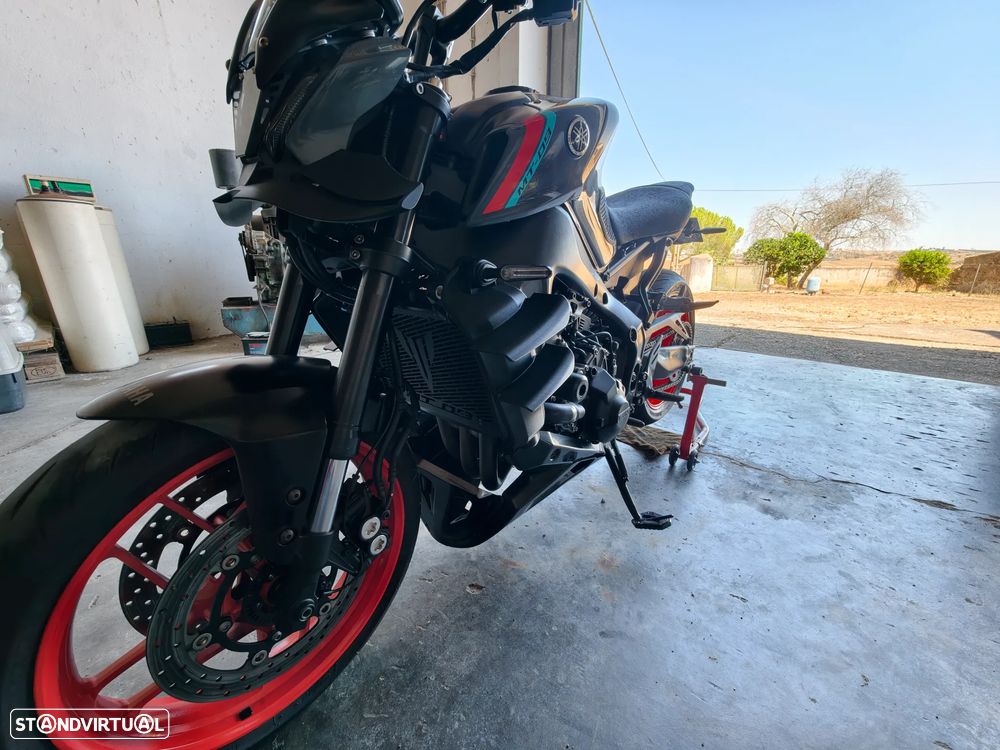 Yamaha MT-09 - 6