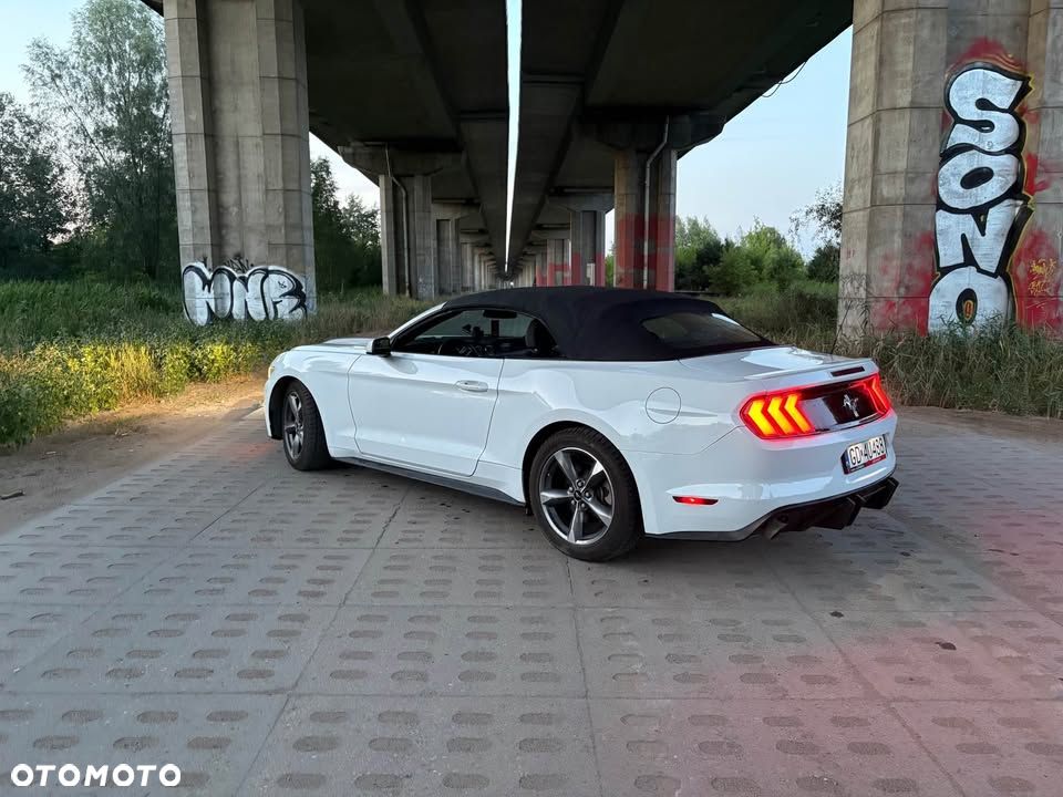 Ford Mustang 3.7 V6 - 2