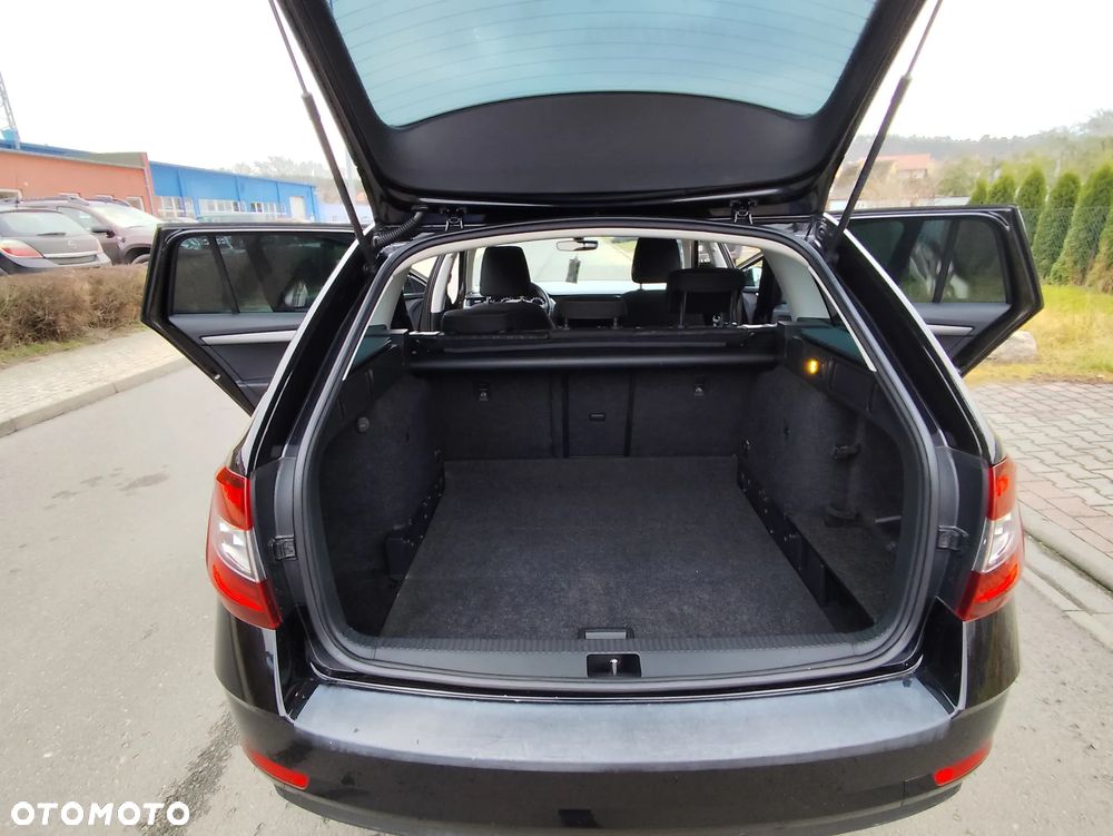 Skoda Octavia 2.0 TDI Clever - 14