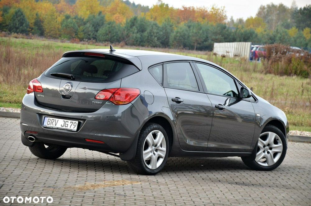 Opel Astra - 11