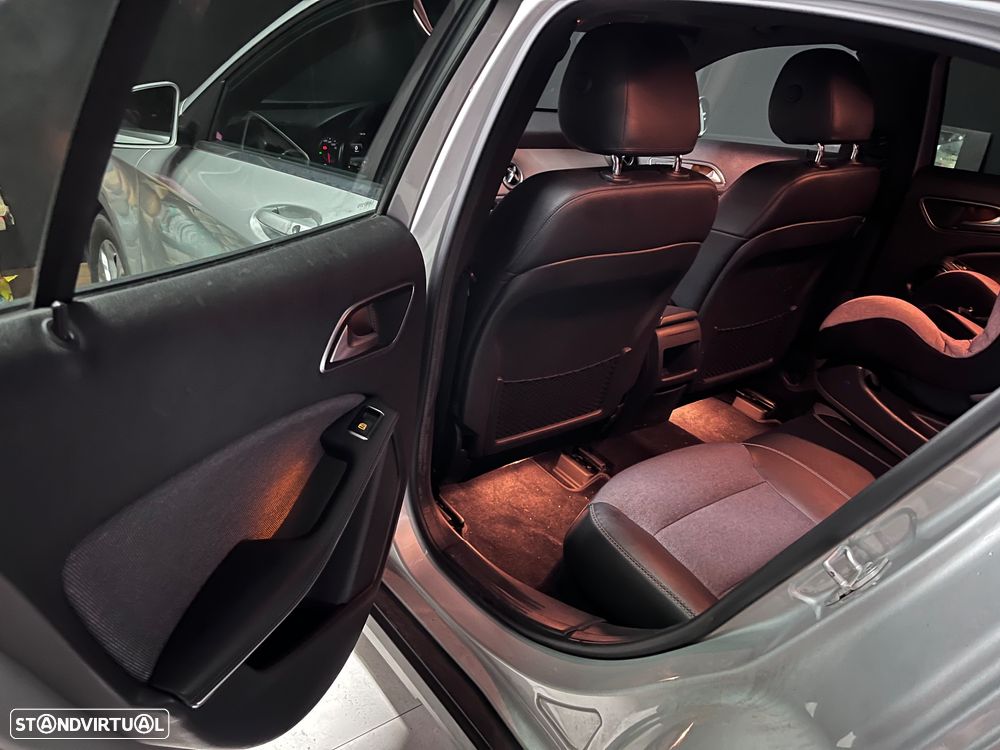 Mercedes-Benz GLA 220 - 10