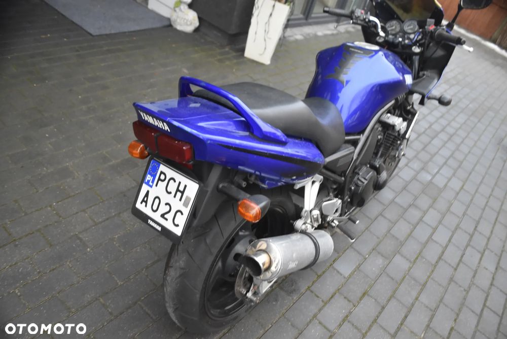 Yamaha FZS - 10