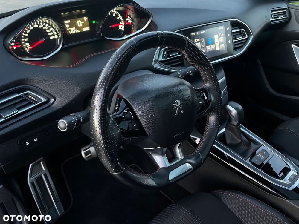 Peugeot 308 1.2 PureTech GPF GT Pack S&S EAT8 - 12