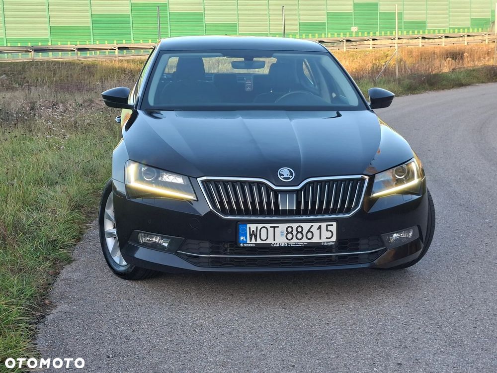 Skoda Superb 2.0 TDI SCR Ambition DSG - 10