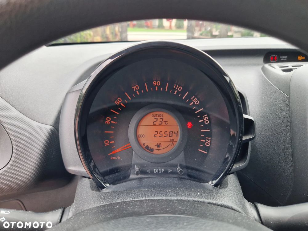 Toyota Aygo 1.0 VVT-i JBL Edition - 27