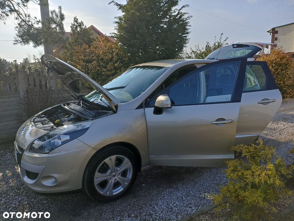 Renault Scenic - 17