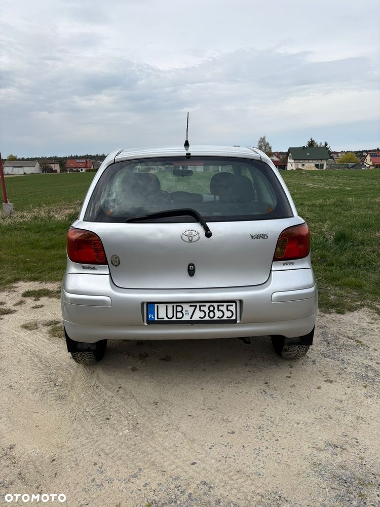 Toyota Yaris 1.3 Luna - 2