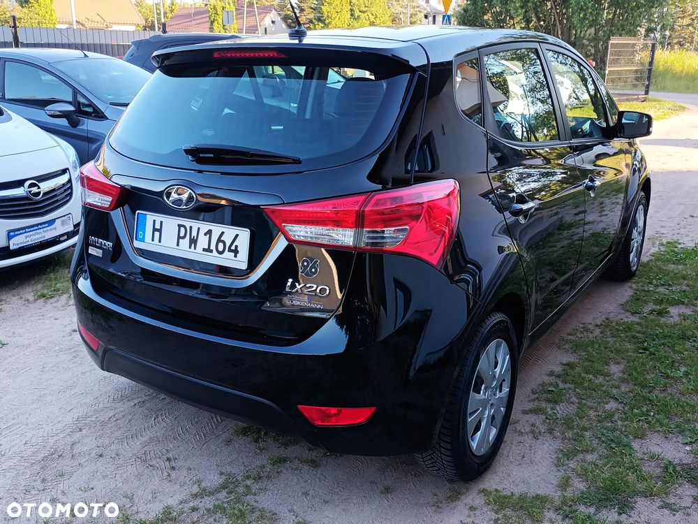 Hyundai ix20 1.4 UEFA EURO 2012 Edition - 16