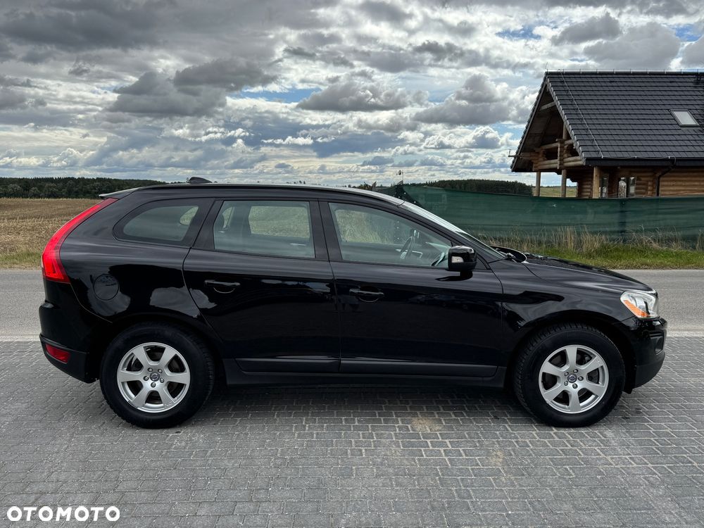 Volvo XC 60 D5 AWD Momentum - 17