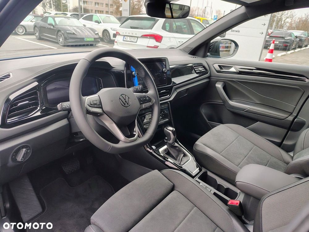 Volkswagen T-Roc - 13