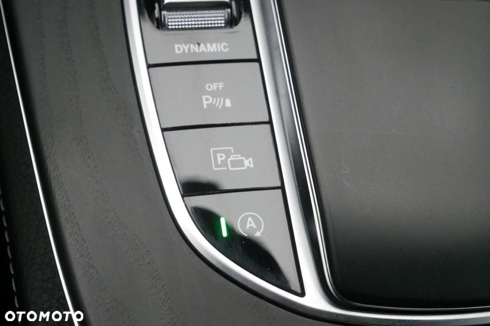 Mercedes-Benz Klasa E - 22