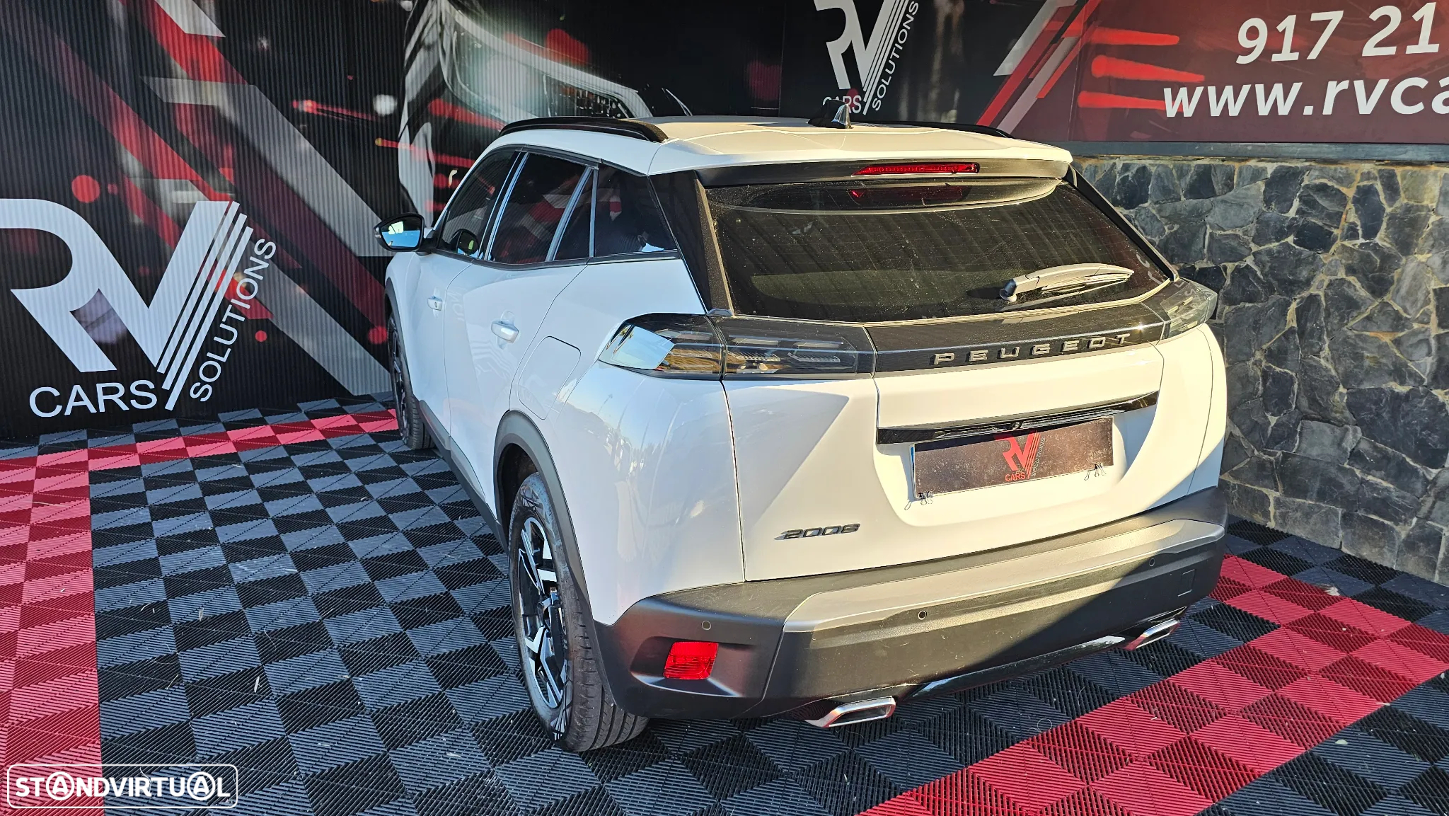 Peugeot 2008 1.2 PureTech Allure EAT8 - 10
