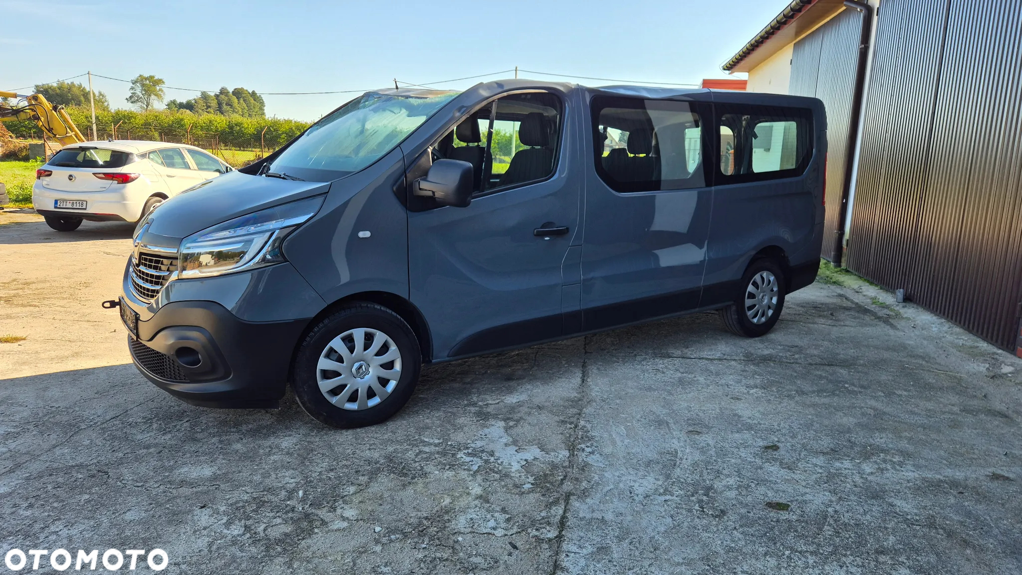 Renault Trafic Grand SpaceClass 2.0 dCi EDC - 2