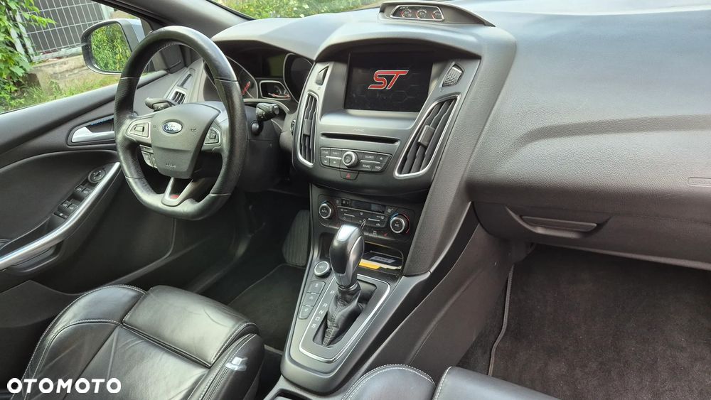 Ford Focus 2.0 TDCi ST PowerShift - 18