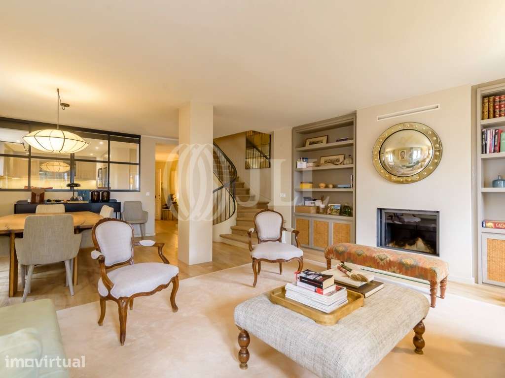 Apartamento T5+1 triplex, na Lapa, em Lisboa - Grande imagem: 3/33
