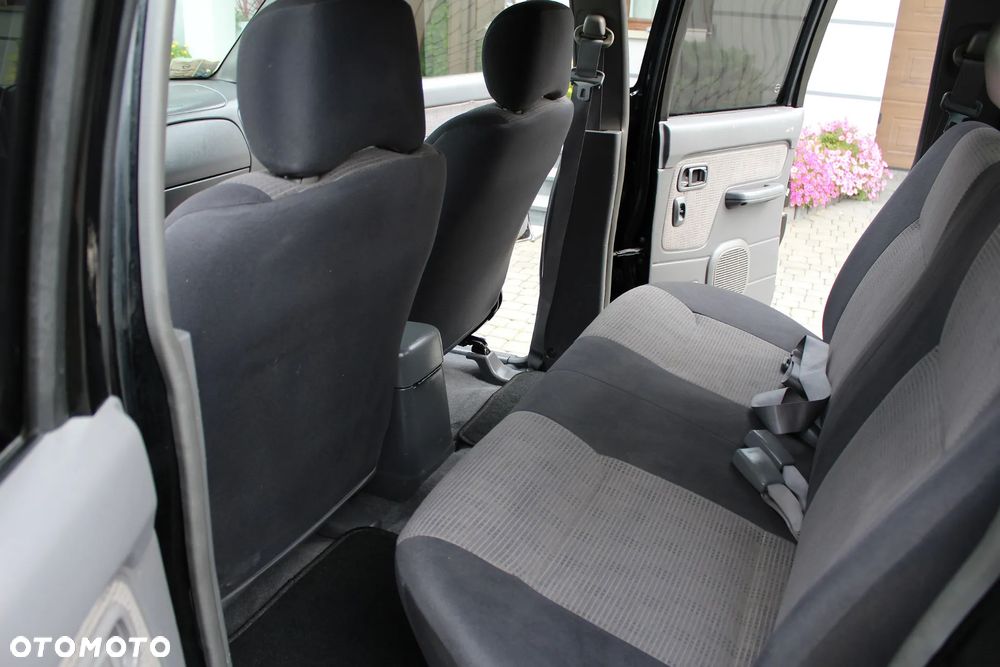 Nissan Pickup Navara - 18