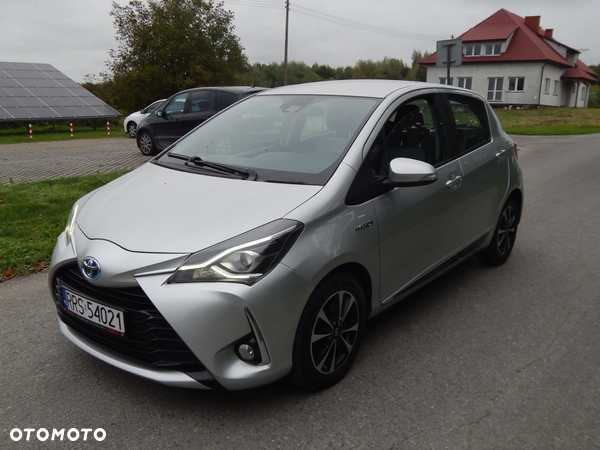 Toyota Yaris Hybrid 100 Premium
