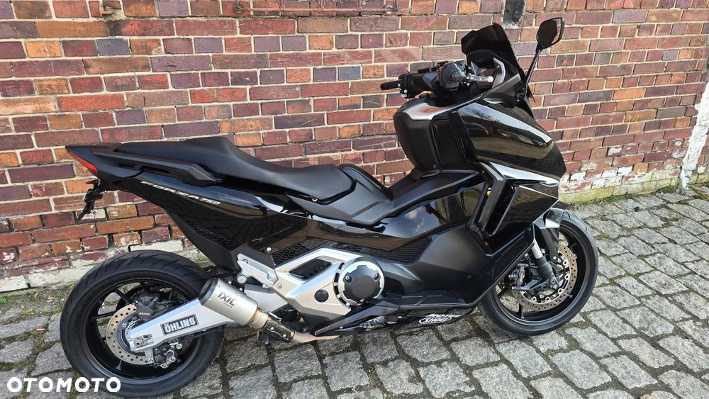 Honda NSS - 13