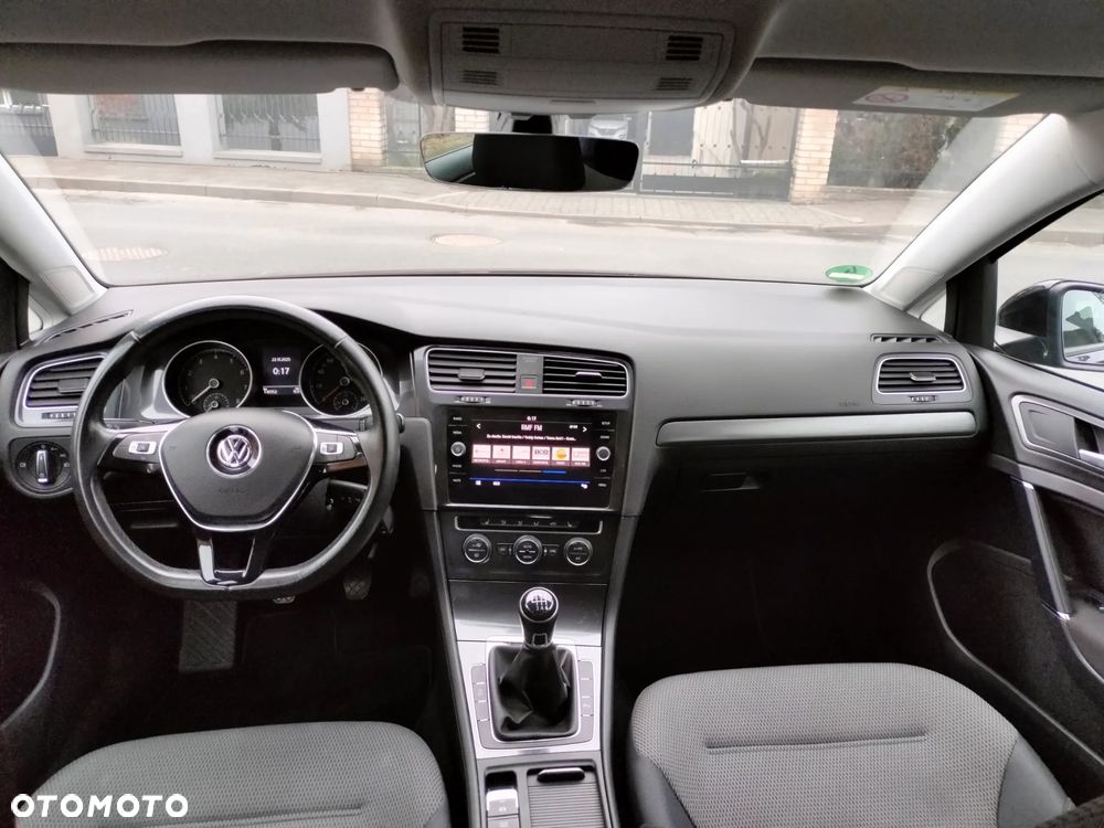 Volkswagen Golf 1.0 TSI BMT Comfortline - 16