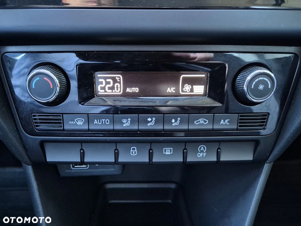 Skoda RAPID 1.0 TSI Ambition - 31
