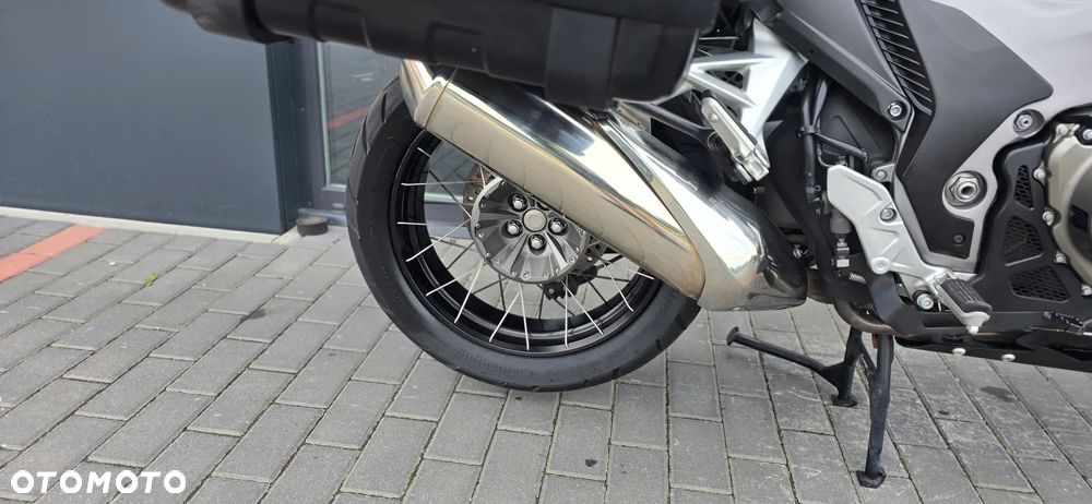 Honda VFR - 18
