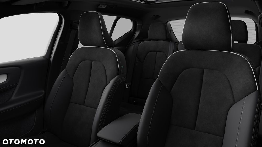 Volvo XC 40 B4 Ultra Dark - 13