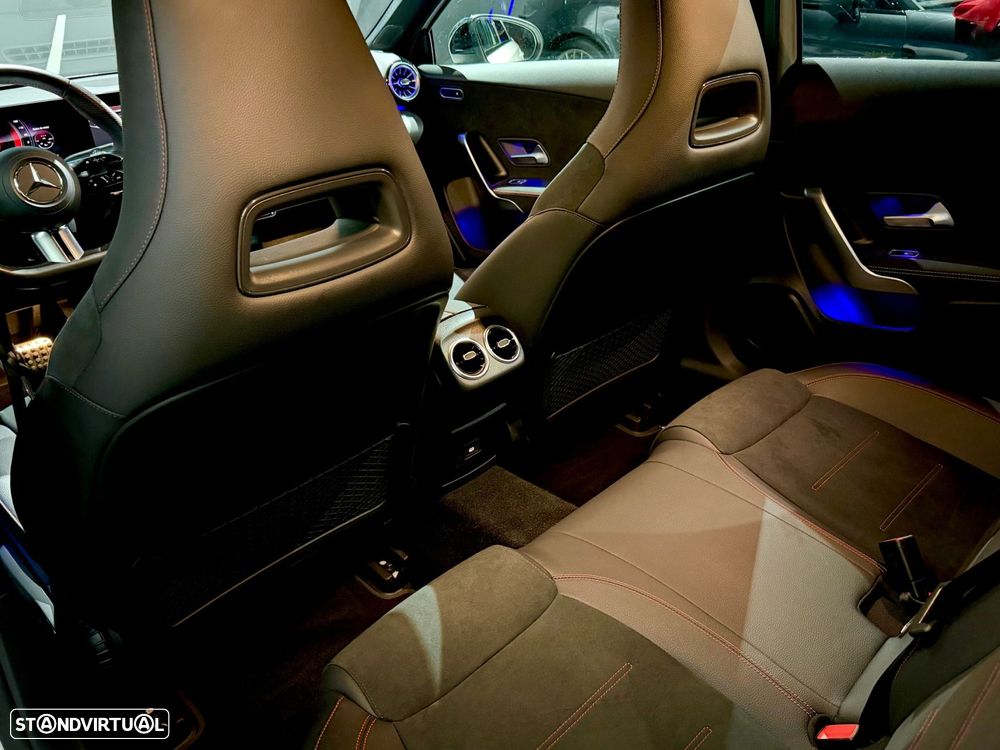 Mercedes-Benz A 250 e - 14