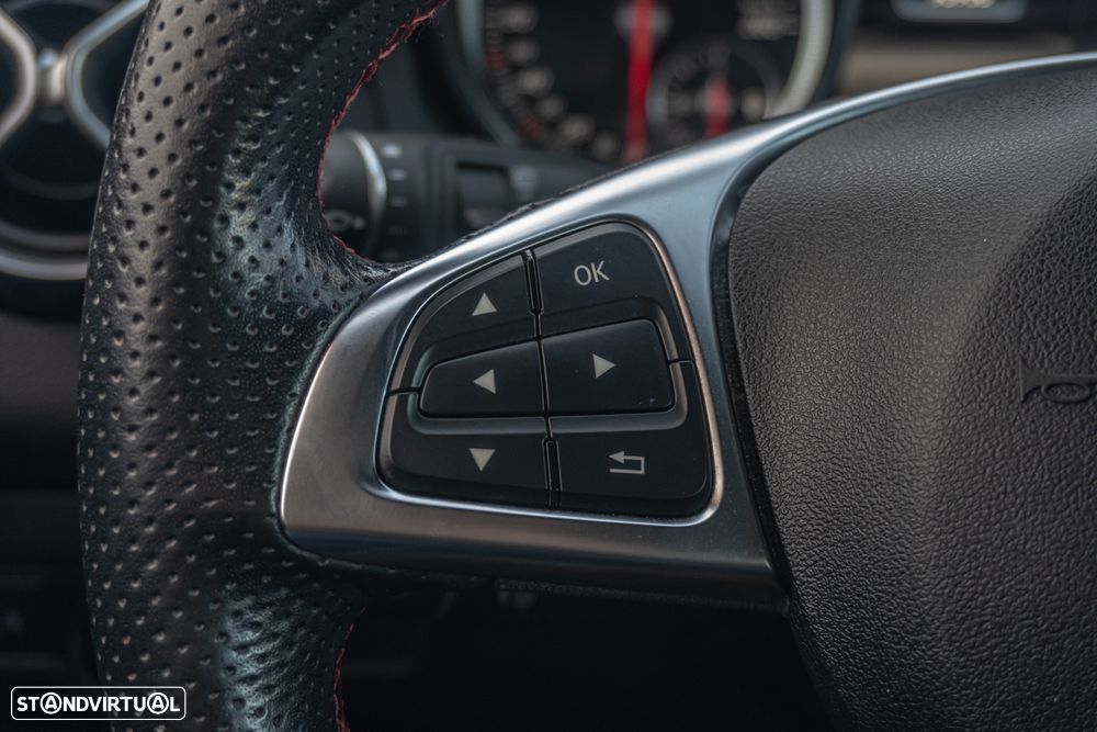 Mercedes-Benz GLA 180 AMG Line - 18