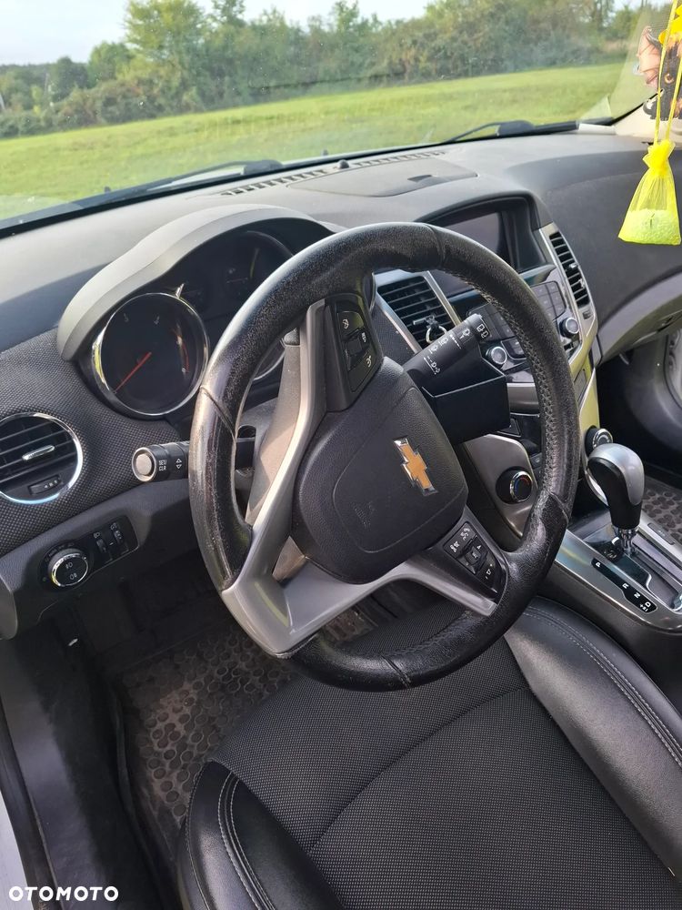 Chevrolet Cruze 2.0 D LT+ - 11