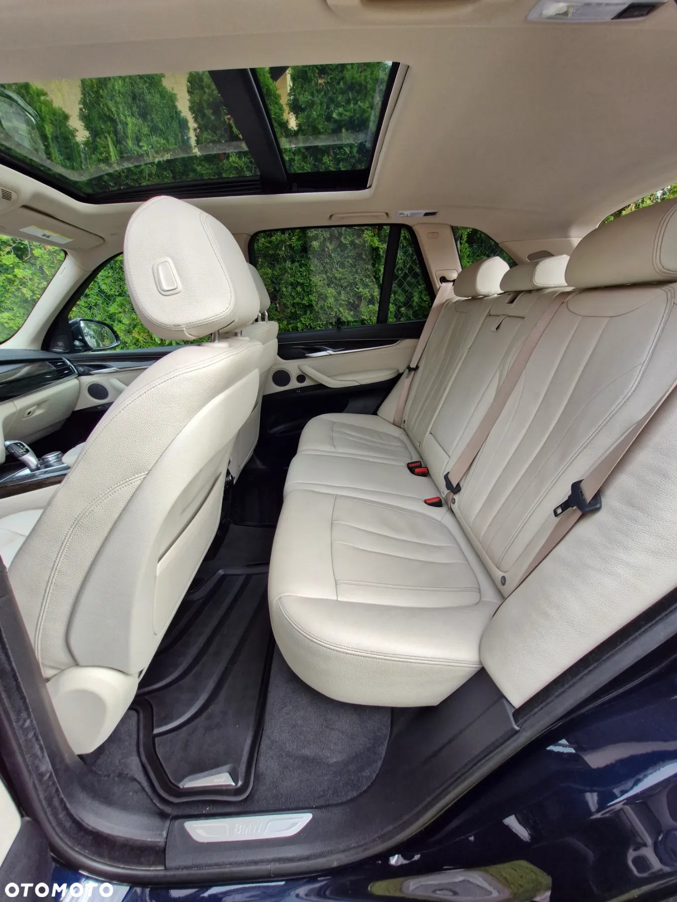 BMW X5 xDrive35i - 7
