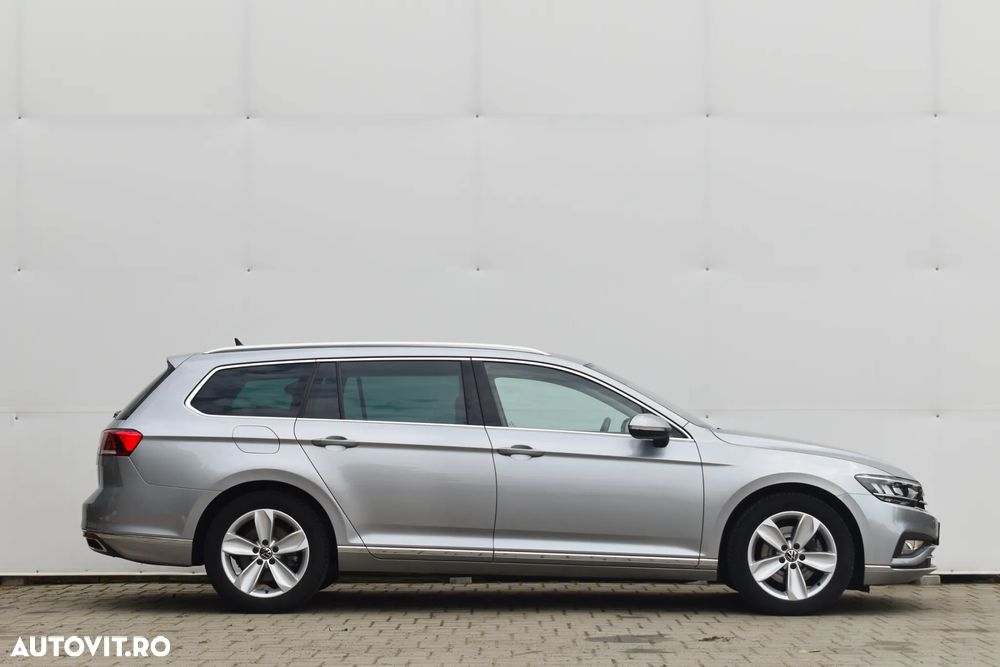 Volkswagen Passat Variant 2.0 TDI 4Mot DSG Highline - 11