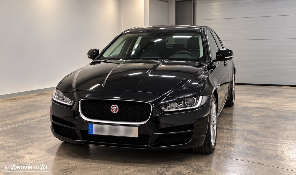 Jaguar XE 20d Aut. Pure - 1