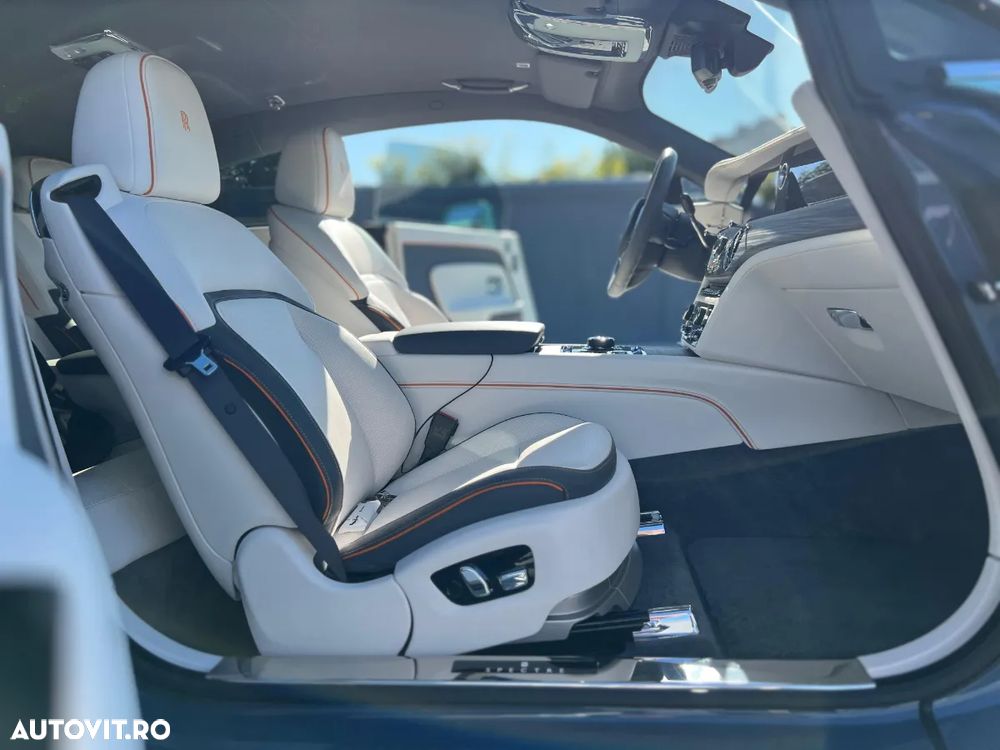Rolls-Royce Spectre - 34