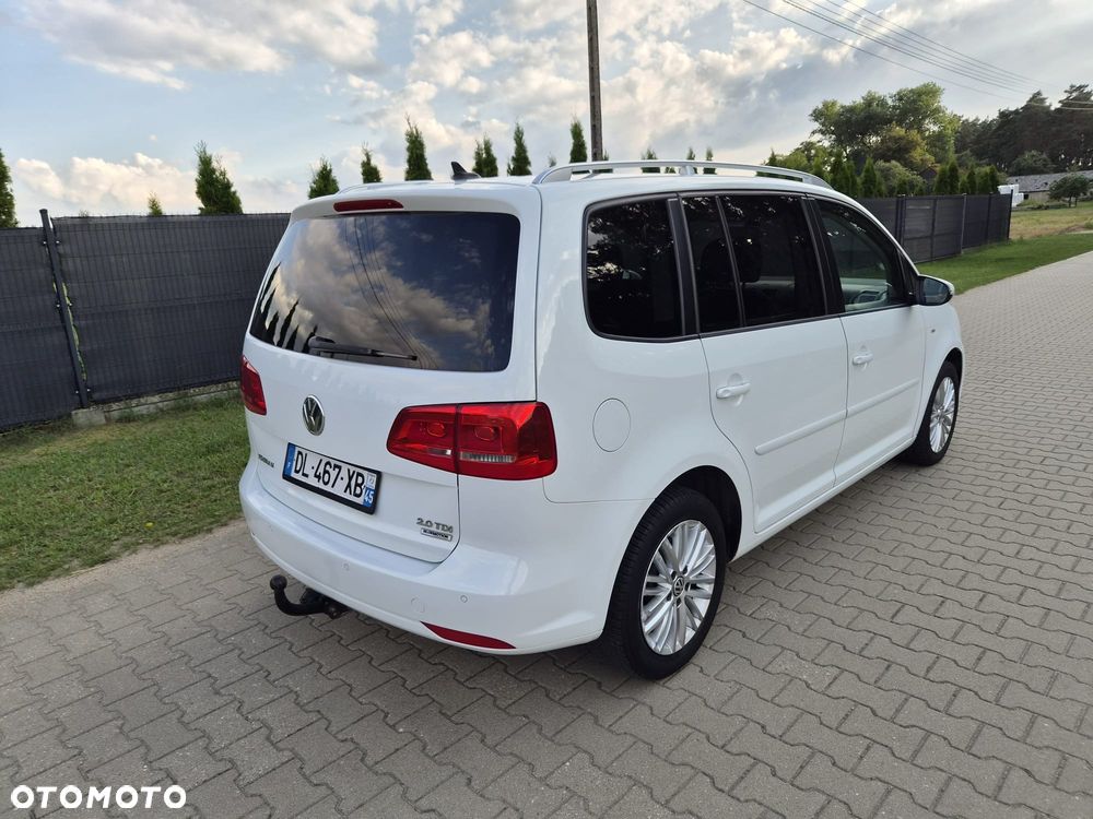 Volkswagen Touran 2.0 TDI DPF BlueMotion Technology DSG Cup - 4