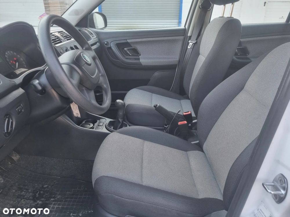 Skoda Fabia 1.2 HTP Fresh - 4