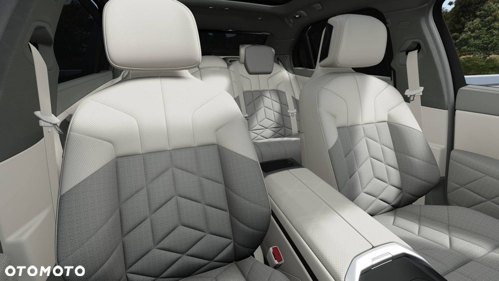 BMW Seria 7 - 12