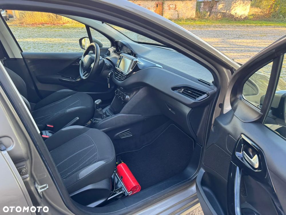 Peugeot 208 PureTech 82 Start & Stop Style - 18