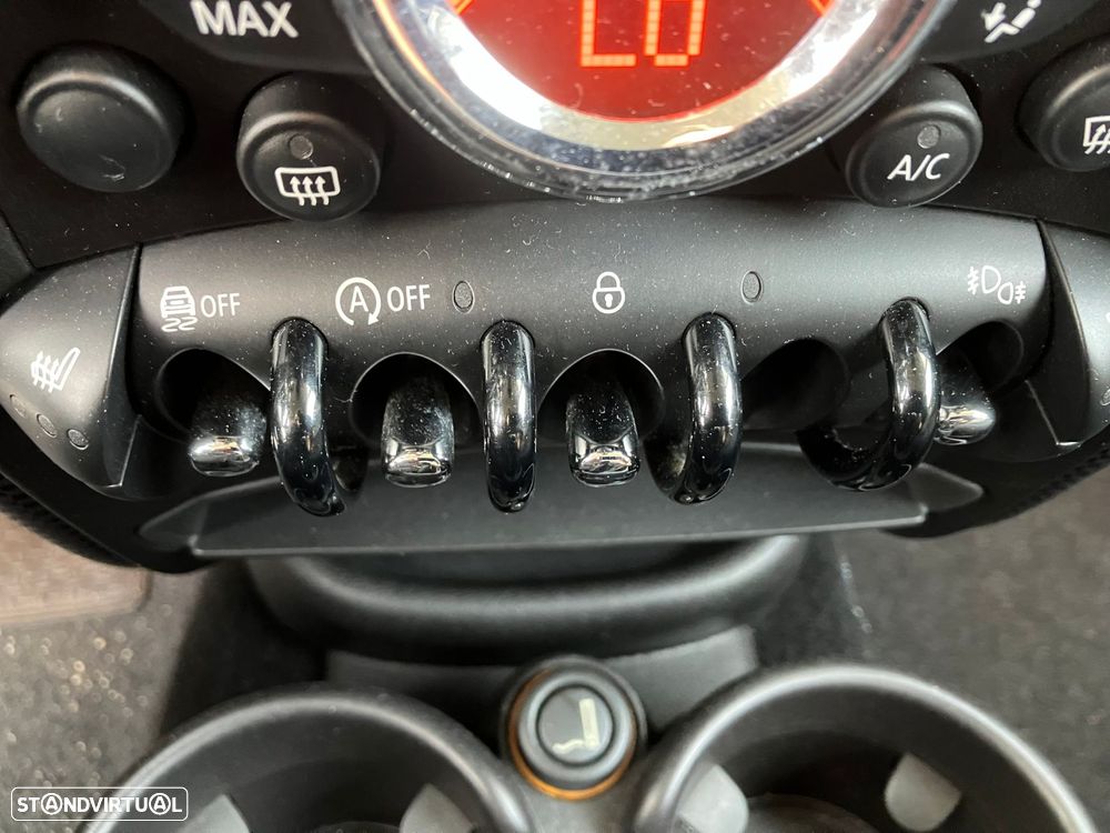 MINI Countryman Cooper D - 15