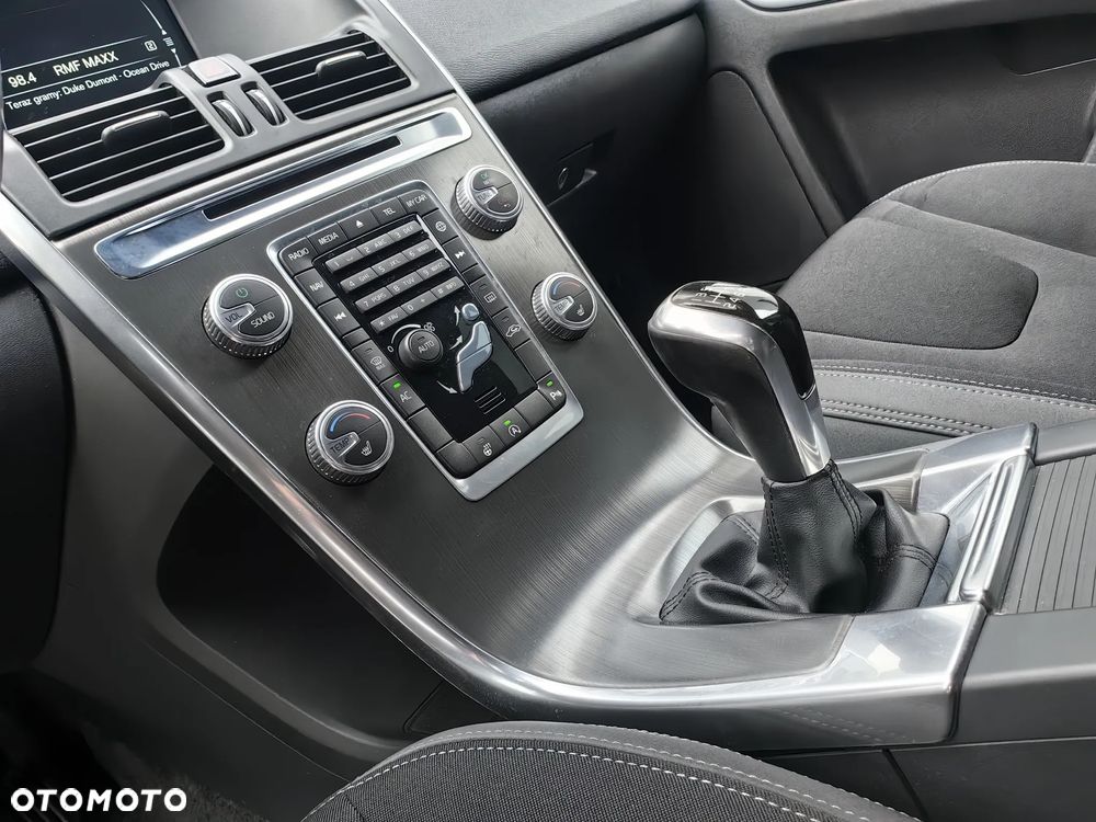 Volvo XC 60 D4 Kinetic - 16