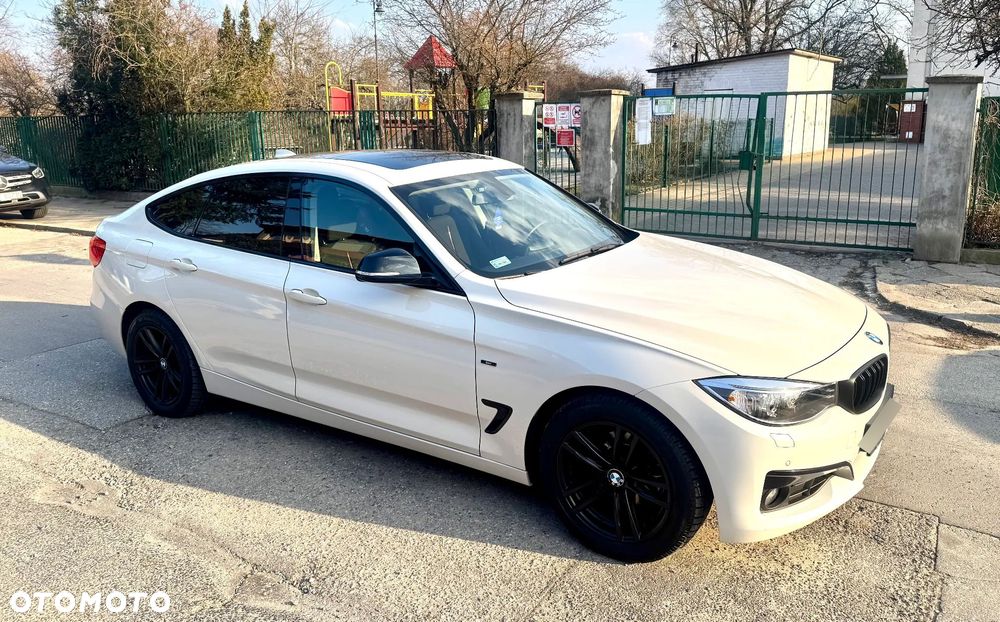 BMW Seria 3 320i Sport Line - 2