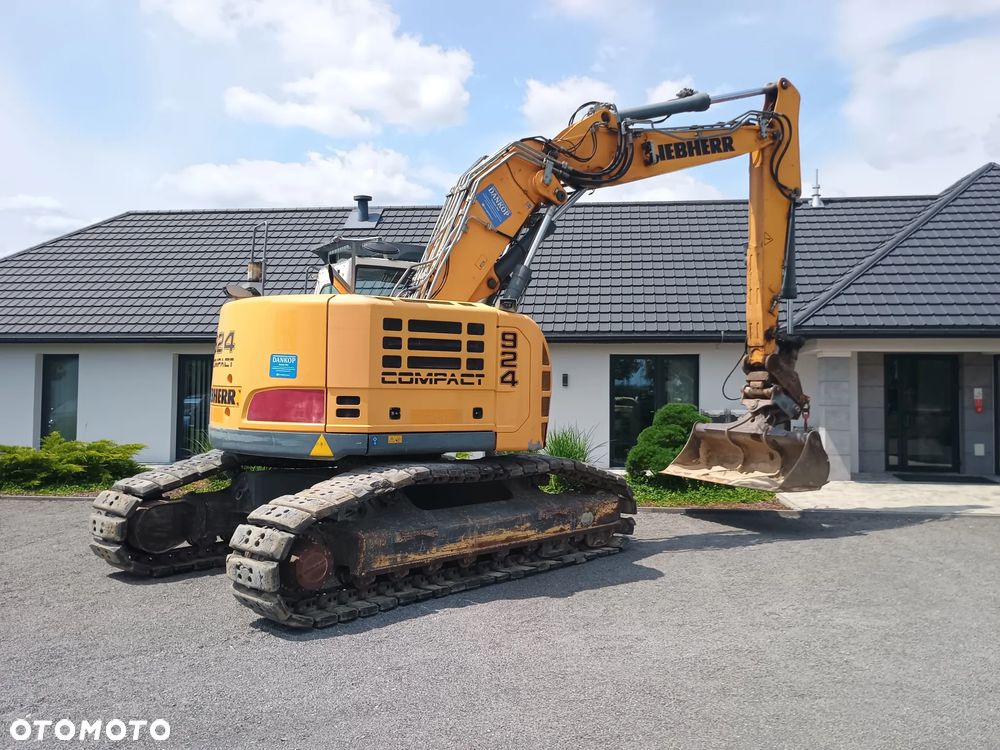 Liebherr R924 COMPACT LITRONIC - 5