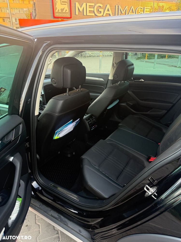 Volkswagen Passat Alltrack - 11
