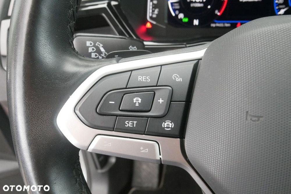 Volkswagen Touran 1.5 TSI EVO Highline DSG - 25