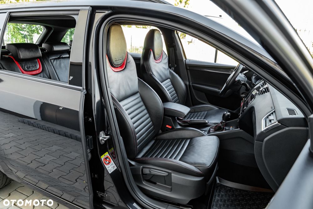 Skoda Octavia 2.0 TSI (Green tec) DSG RS - 21